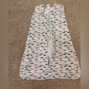 Halo Sleepsack Medium 6/12M White Trucks Cotton  Zip